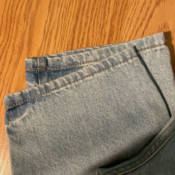 Forever 21 Boyfriend Jeans size 28 - Picture 5 of 6